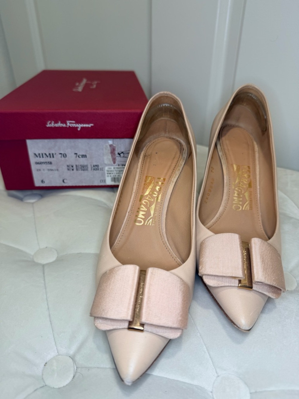 Salvatore Ferragamo Blush Pointed Toe Bow kitten heels